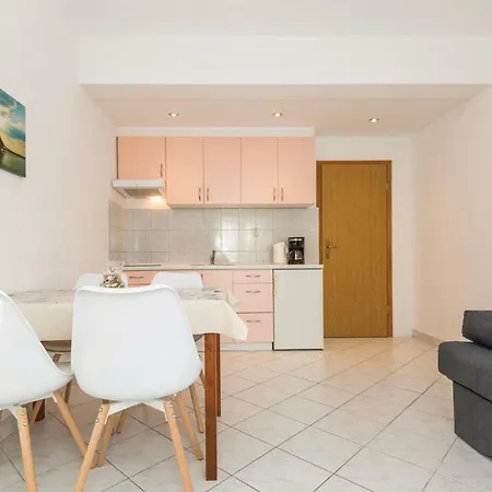 One-bedroom In * Makarska